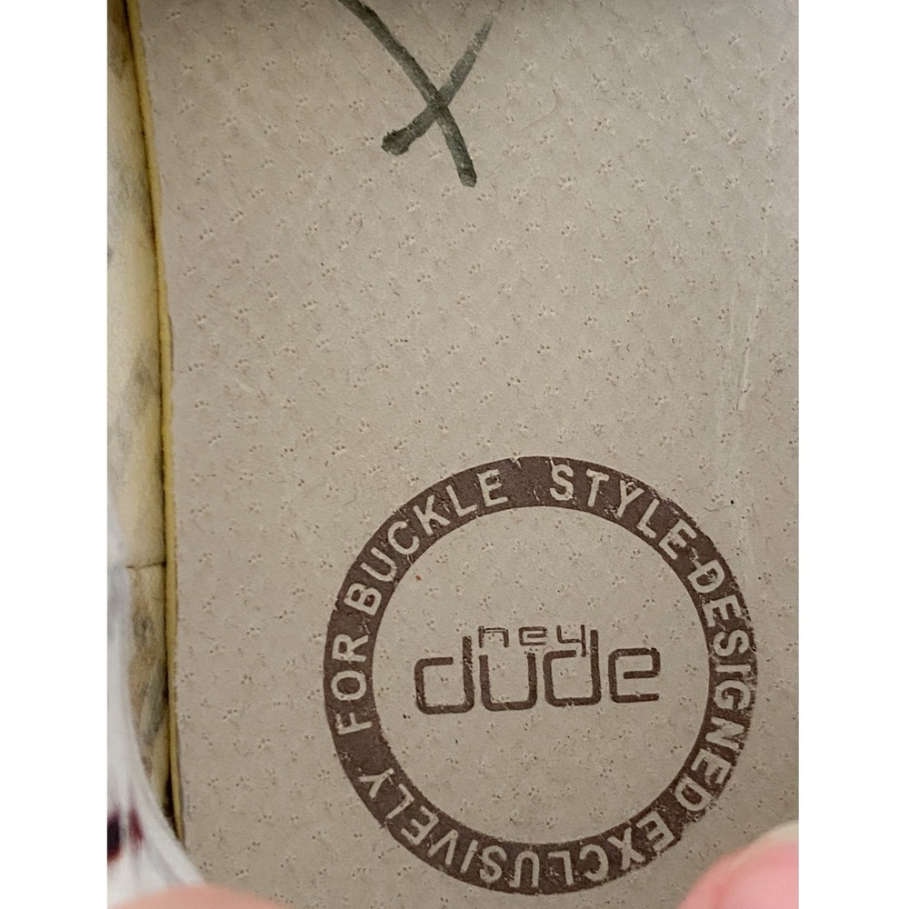 Hey Dude Womens Wendy Sox Shoe 9 Sox White Taping Slip‎ On Lightweight - Picture 11 of 11